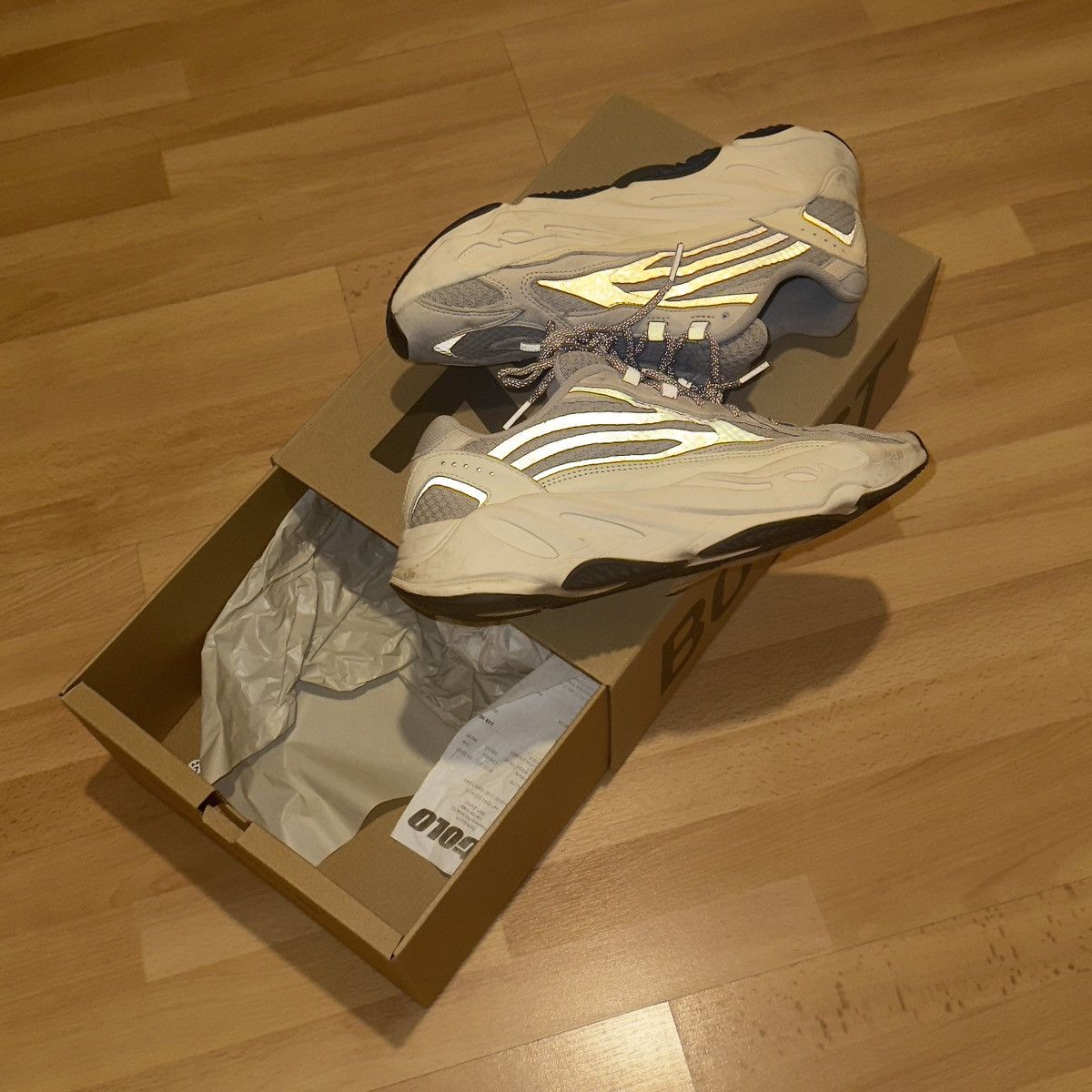 Yeezy Adidas Yeezy Boost 700 V2 Static Size US 9.5 / EU 42-43 - 10 Thumbnail