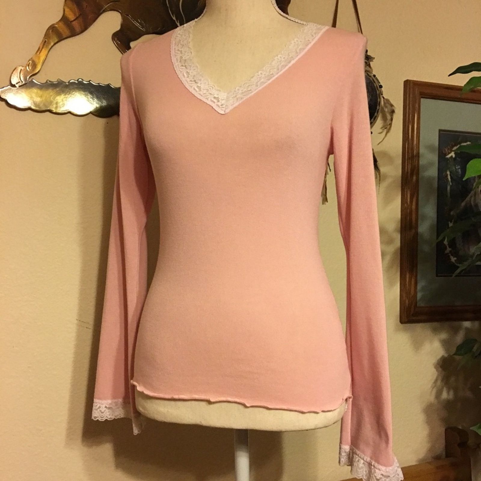 Other Venus Pretty in Pink soft light lace detail top S Size S / US 4 / IT 40 - 1 Thumbnail
