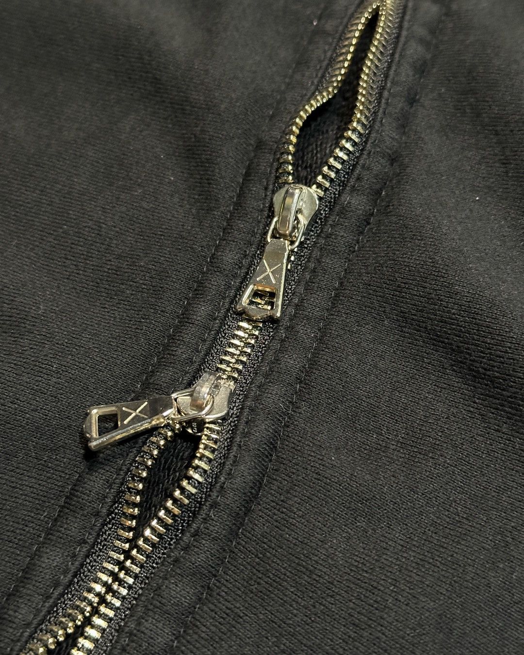 Kaws × Medicom Toy × Original Fake AW10 Stash Pocket Chomper Hoodie Size US M / EU 48-50 / 2 - 4 Thumbnail
