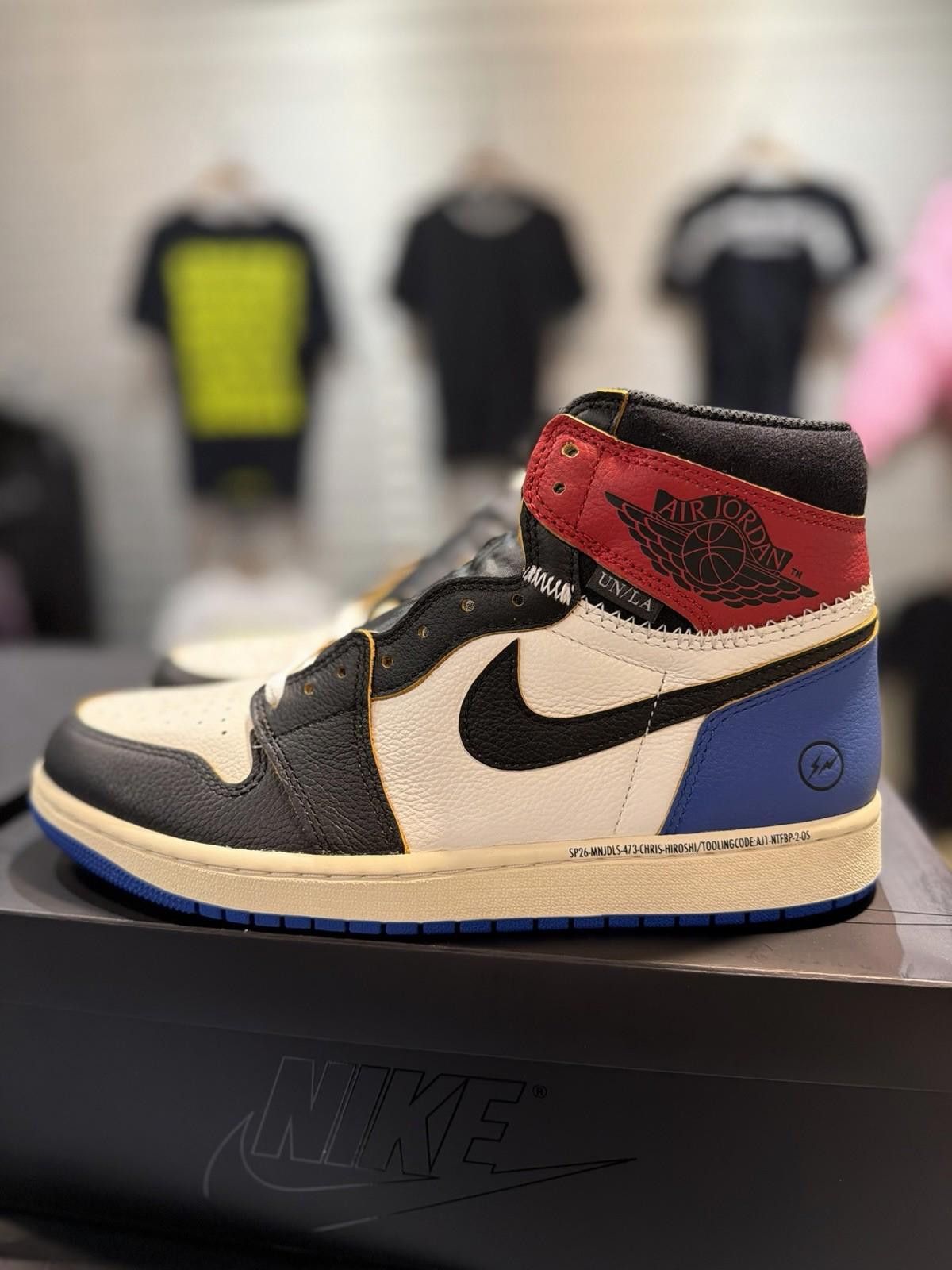 Jordan Brand Air Jordan 1 x Union x Fragment Black and Varsity Red 10 Size US 10 / EU 43 - 6 Thumbnail