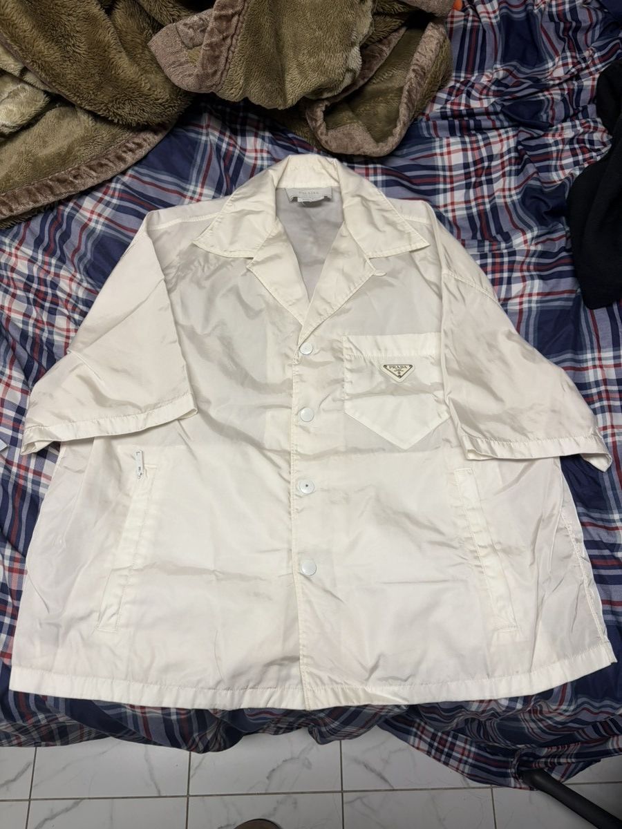 Prada White Prada Re-nylon Short-sleeved Shirt Size US M / EU 48-50 / 2 - 1 Thumbnail