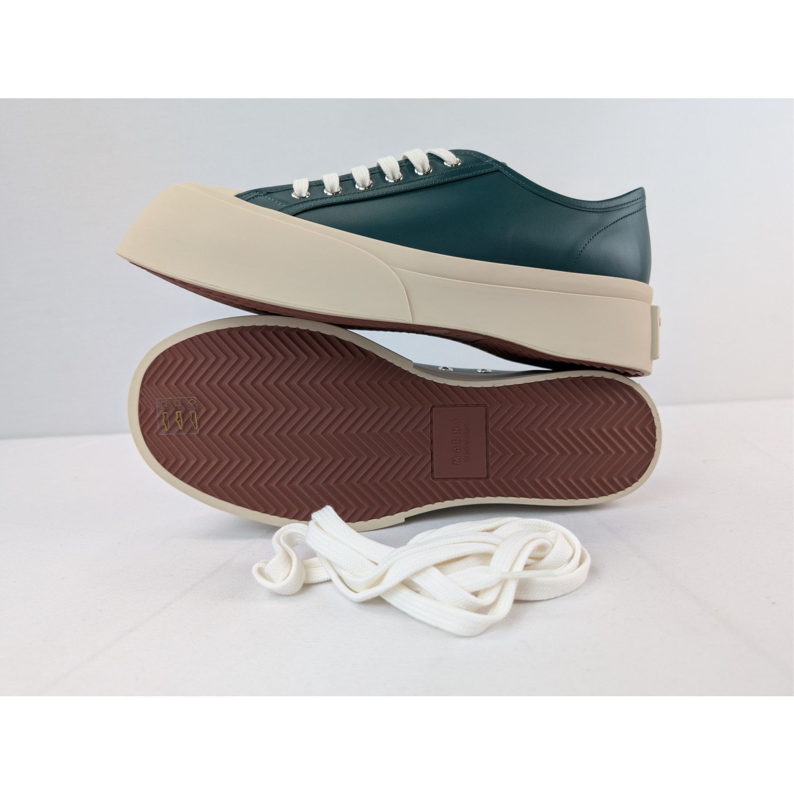 Marni o1rshd1 Pablo low-top sneakers in green and beige Size US 9 / EU 42 - 13 Thumbnail