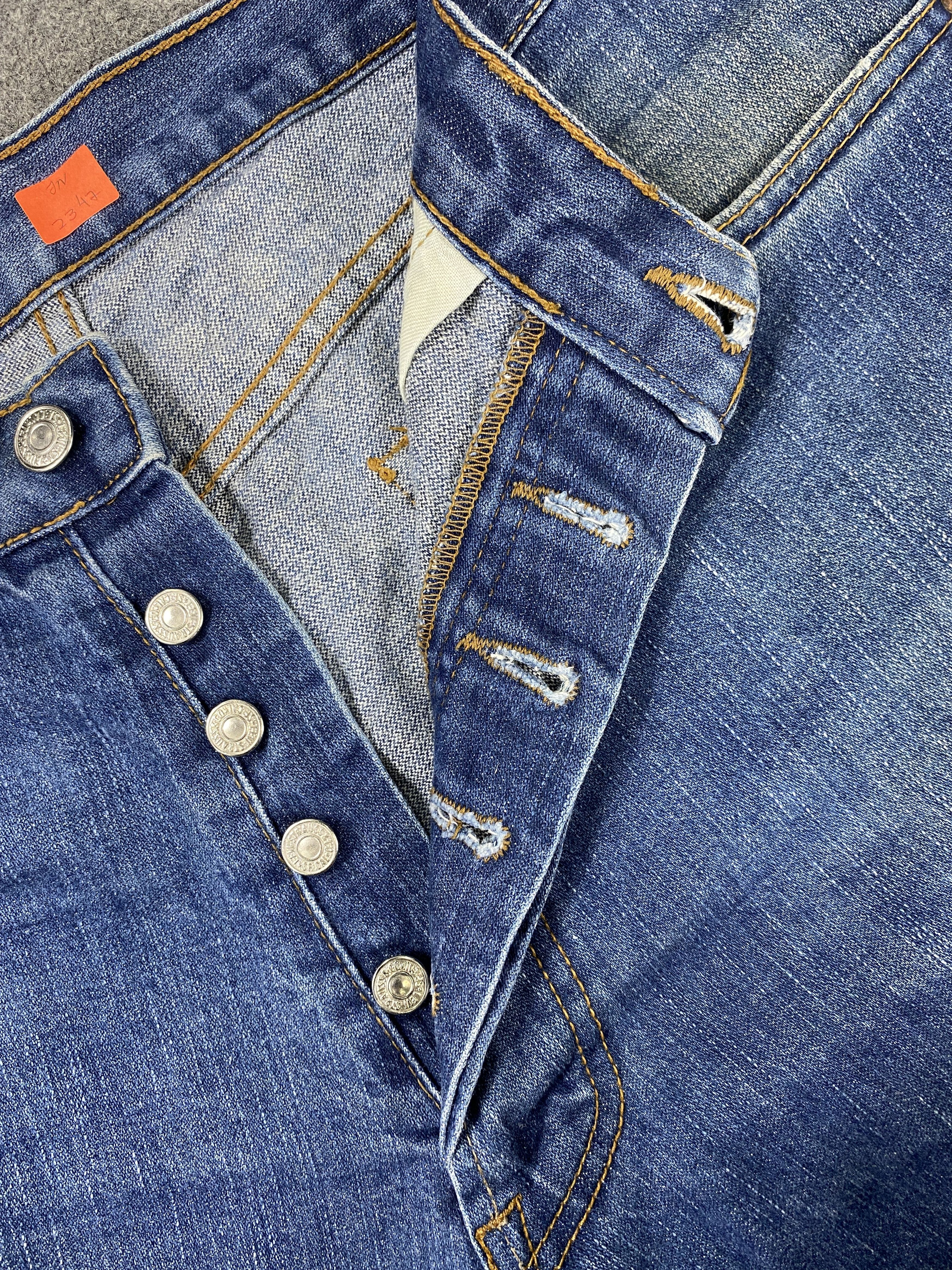 Levi's Blue Vintage Levi's 501 Jeans 37x29.5 Denim -JN2347 Size US 37 - 6 Thumbnail