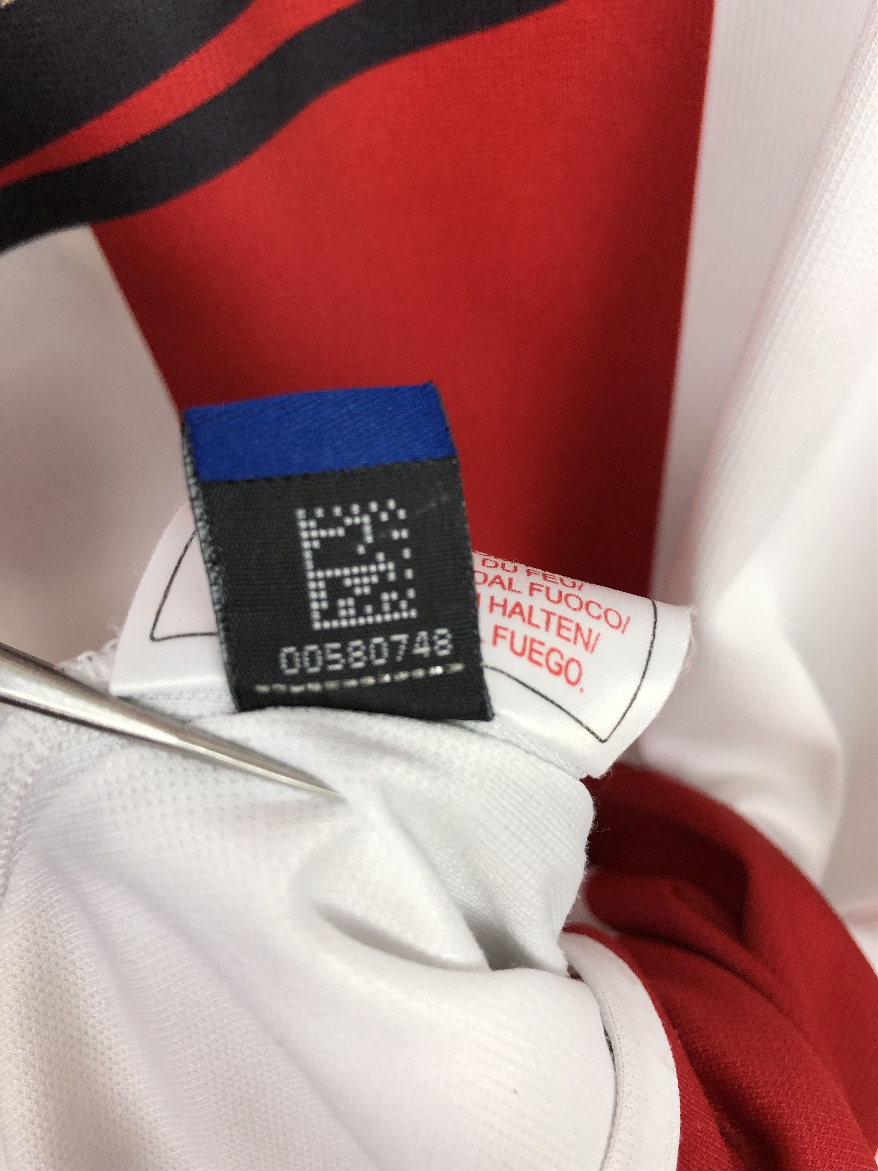 Umbro Rangers football shirt 2005 Soccer Umbro Jersey 3XL Tee Size US XXL / EU 58 / 5 - 11 Thumbnail