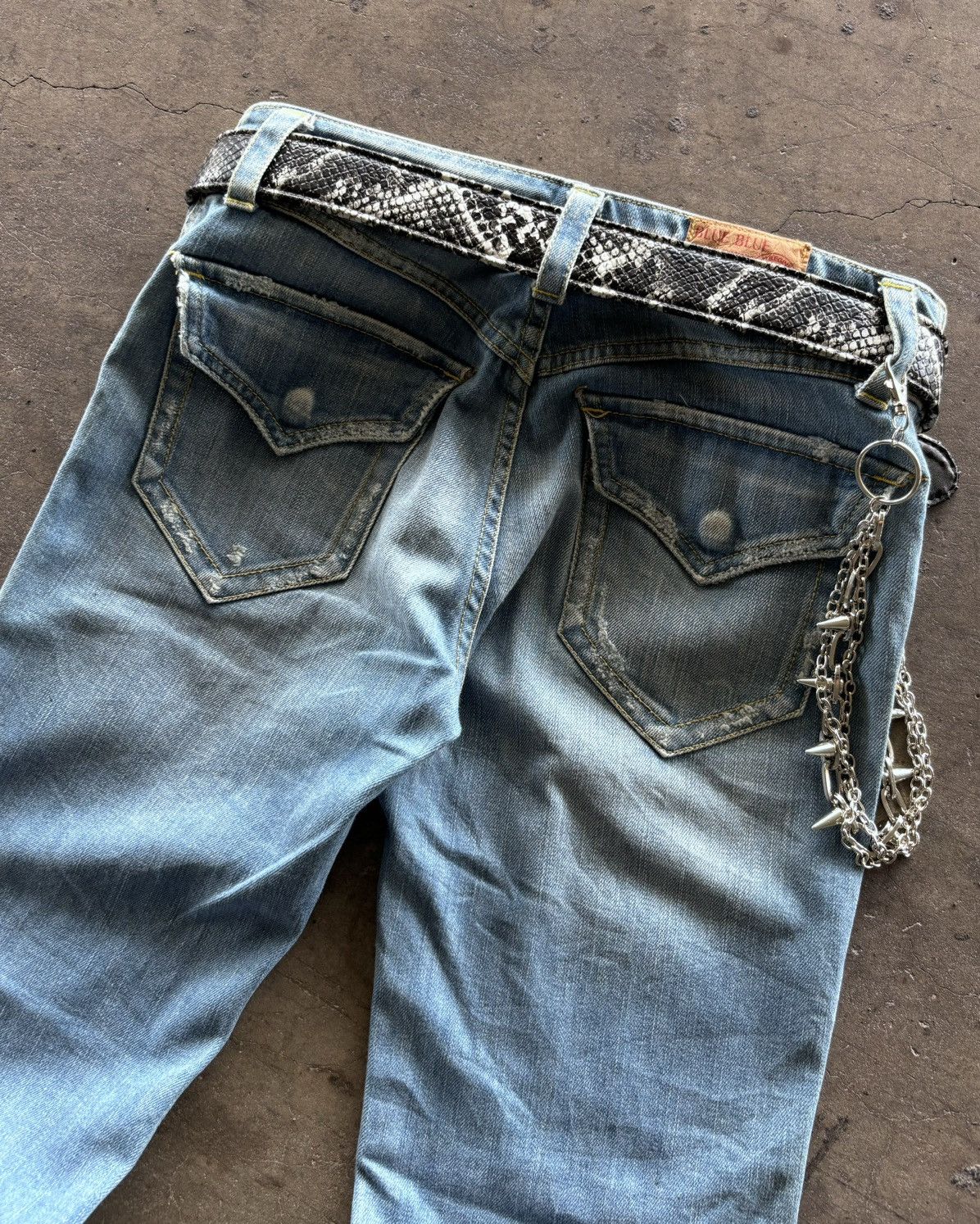 Blue Blue Japan × Japanese Brand Blue Blue Japan Flared Denim Jeans Size US 29 - 8 Thumbnail