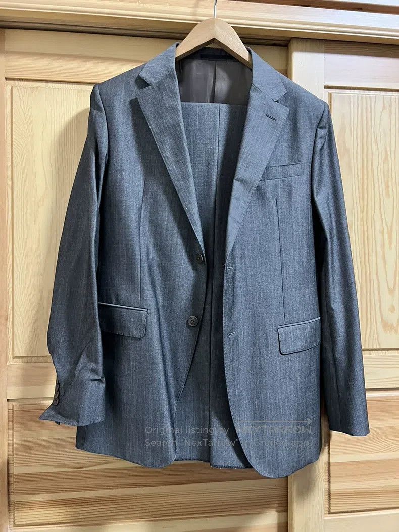 Valentino Valentino The main line is gray and west Size 48S - 1 Thumbnail