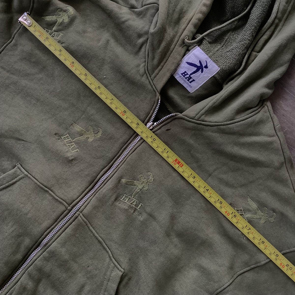Hai Sporting Gear 2000s Hai Sporting Gear Logo Boxy Fit Size US L / EU 52-54 / 3 - 18 Thumbnail