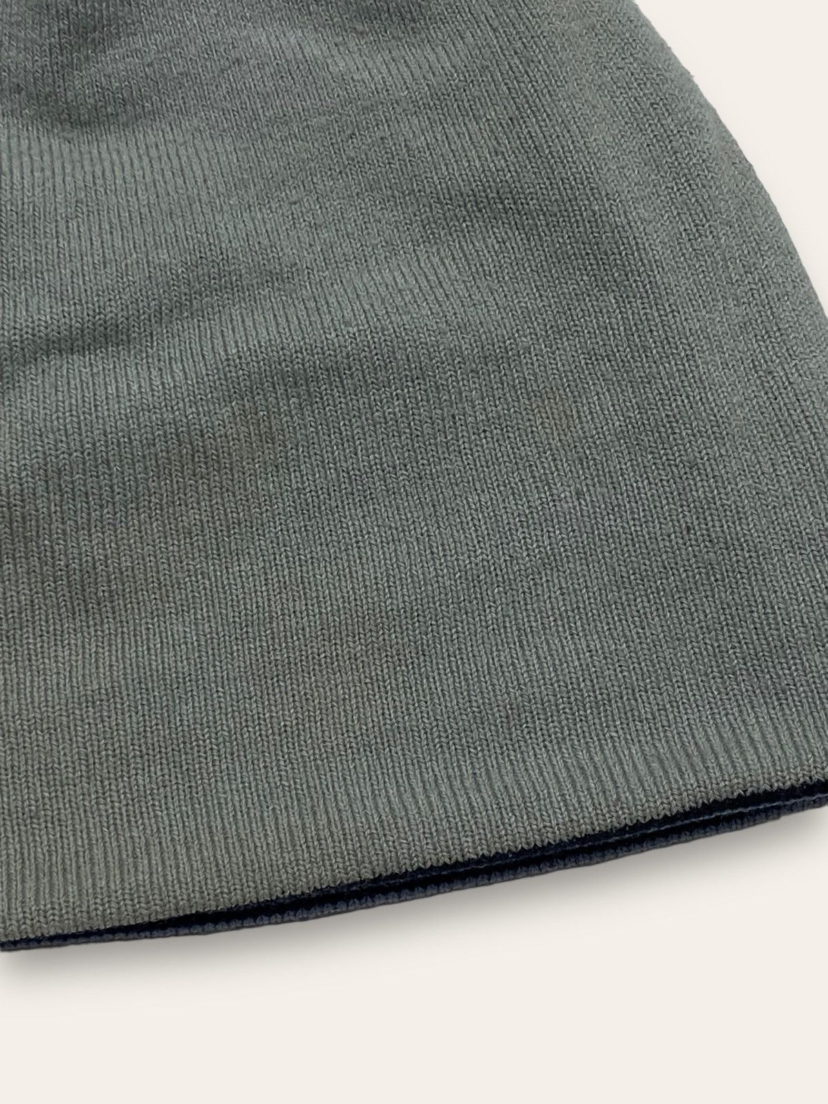 Nike Vintage NIKE Reversible Beanie Grey / Navy Colours Size ONE SIZE - 5 Thumbnail