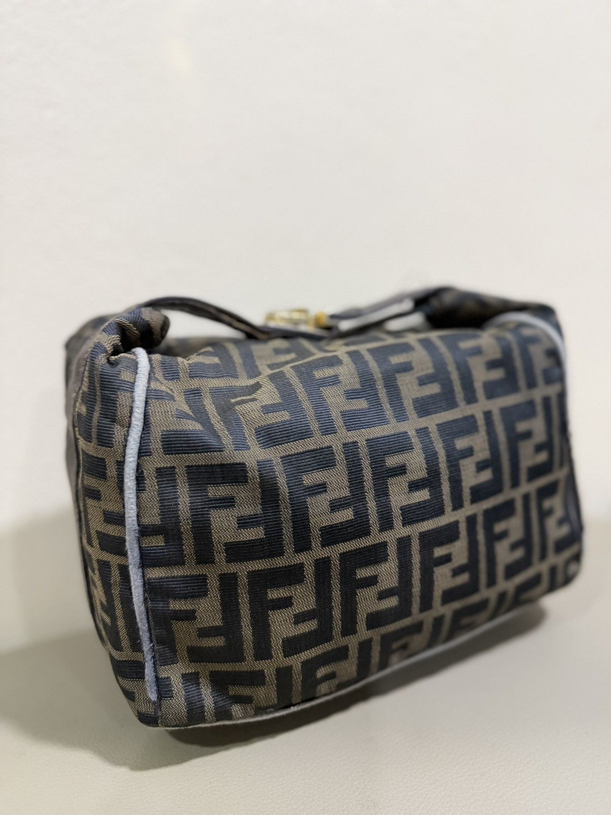Fendi Authentic Fendi Zucca Monogram Canvas Toiletries Hand Bag Size ONE SIZE - 3 Thumbnail