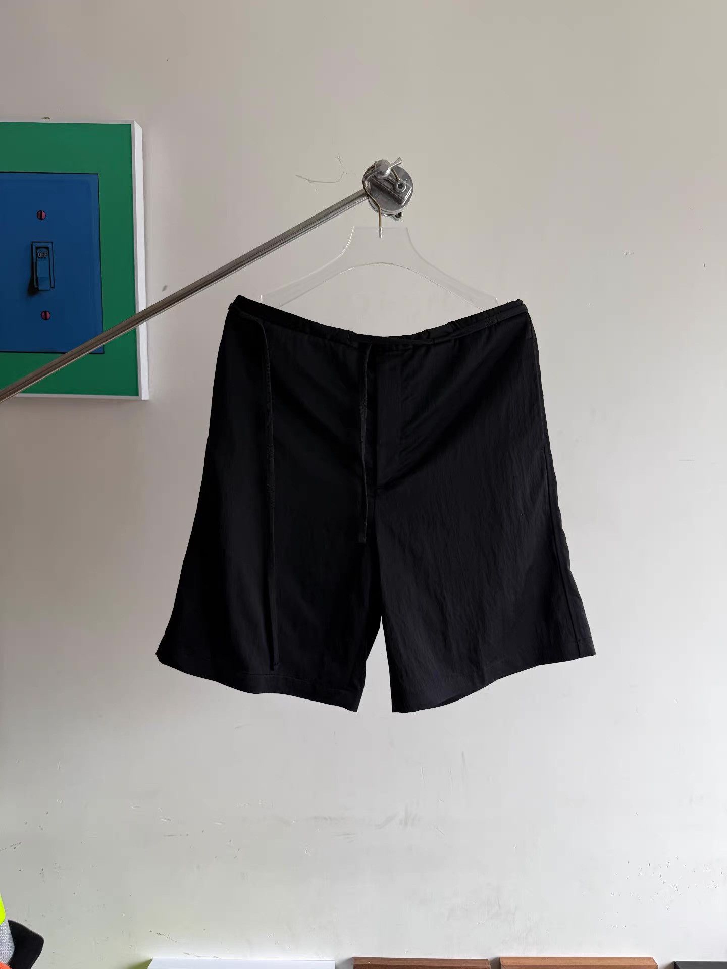 Jil Sander Jil Sander Satin Shorts Q17 Size US 34 / EU 50 - 1 Thumbnail