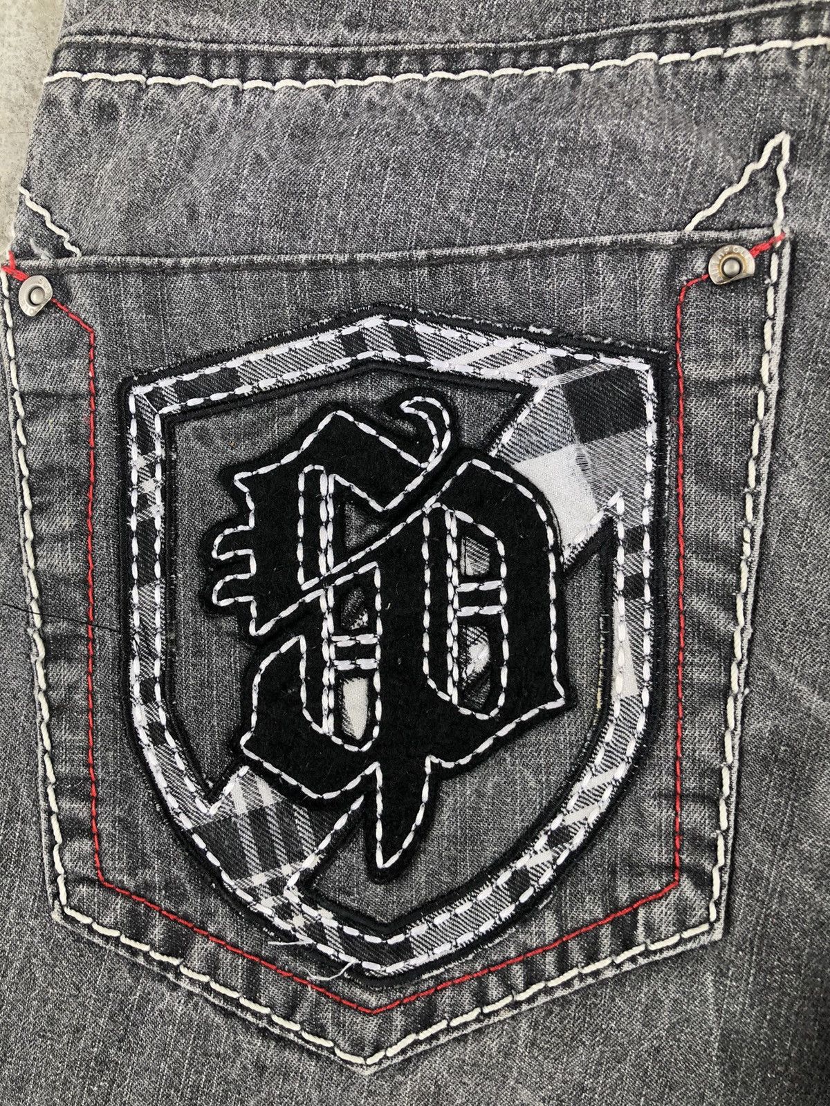 Southpole Vintage Southpole Baggy Jeans Embroidered Logo Distressed Size US 29 - 14 Thumbnail