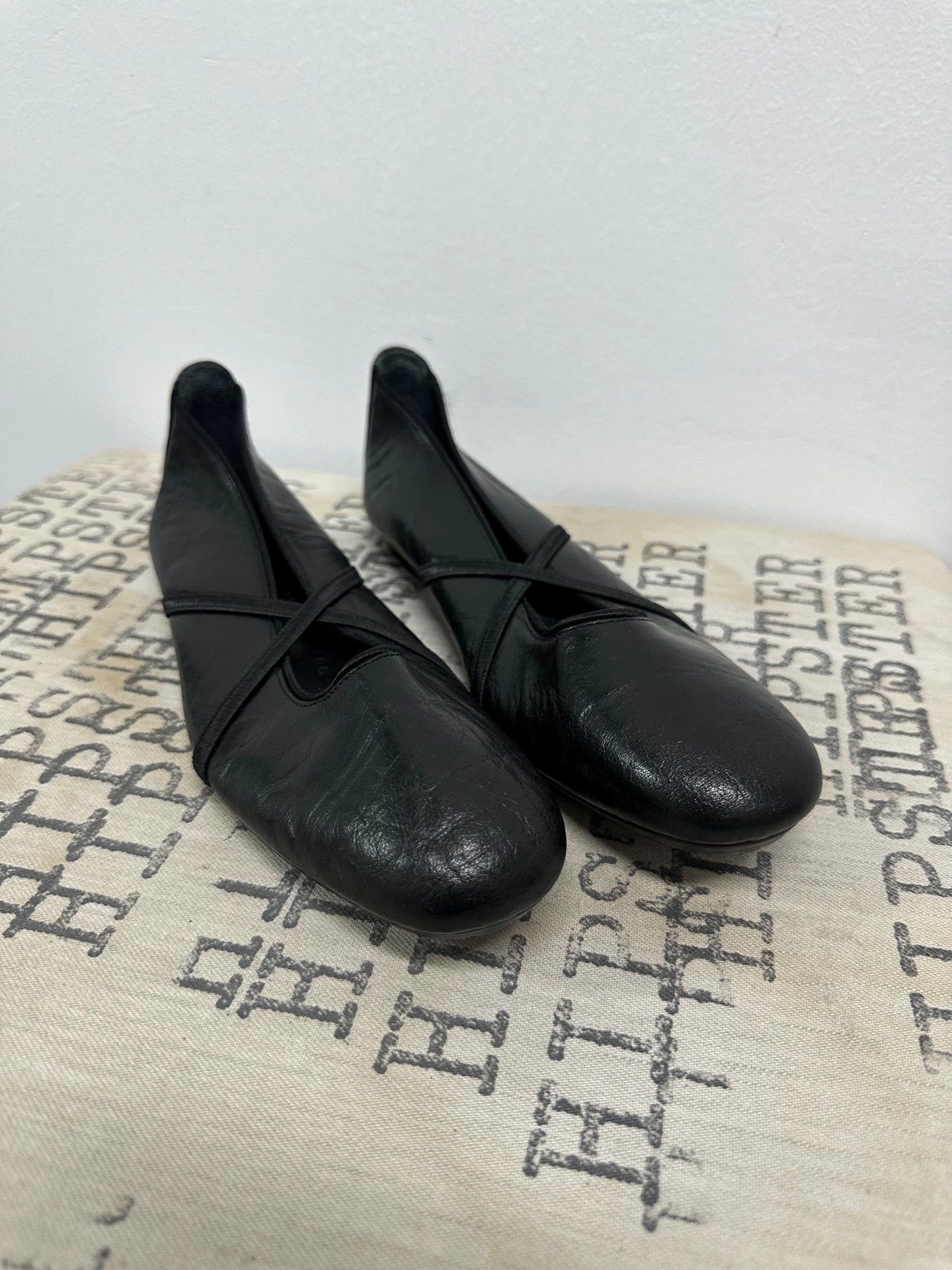 Yohji Yamamoto Y's Yohji Yamamoto ballet flats size 37 Size US 6.5 / IT 36.5 - 2 Thumbnail