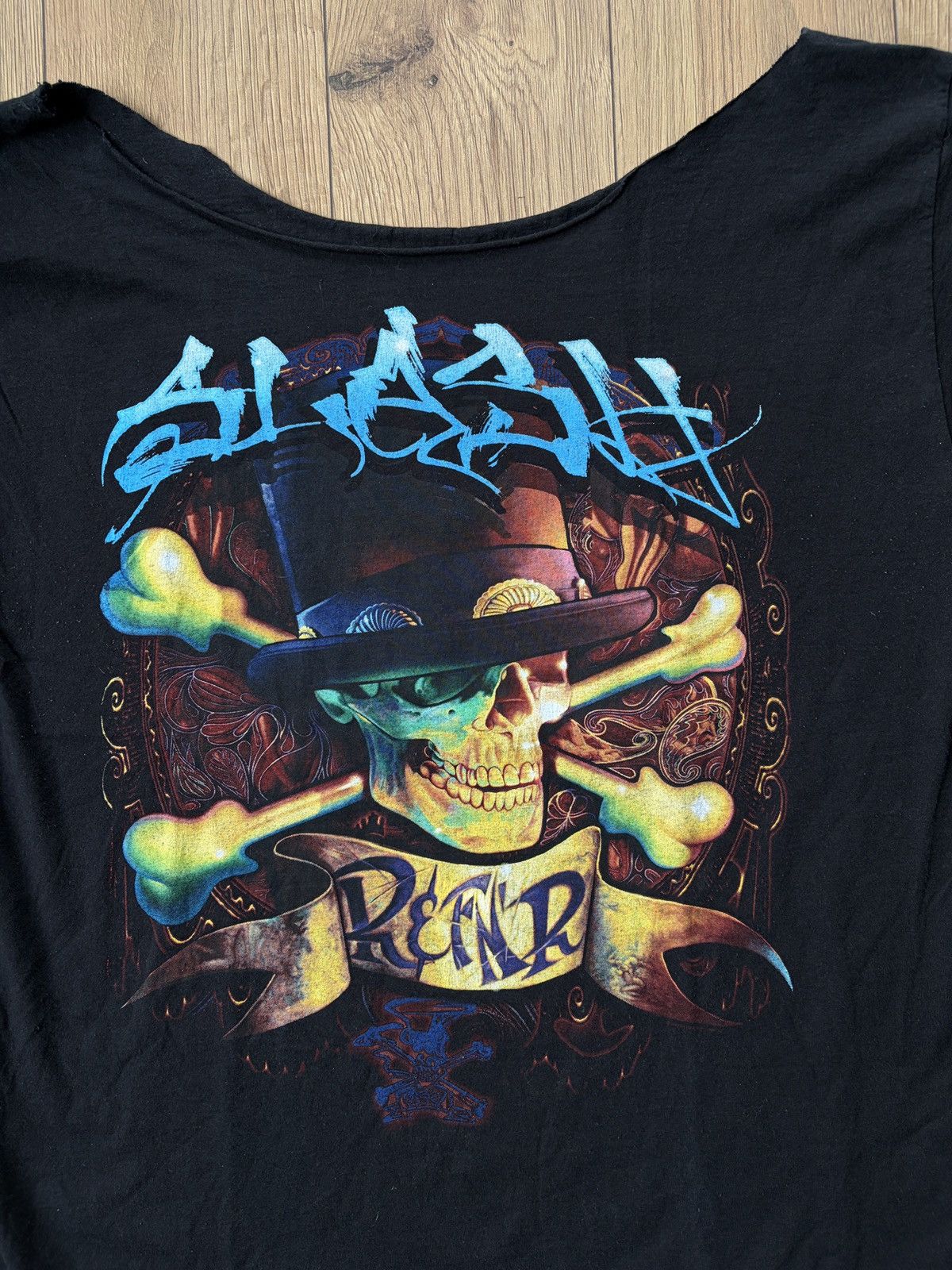 Band Tees SLASH 2010 World Tour Cutted T-shirt Size US XL / EU 56 / 4 - 3 Thumbnail