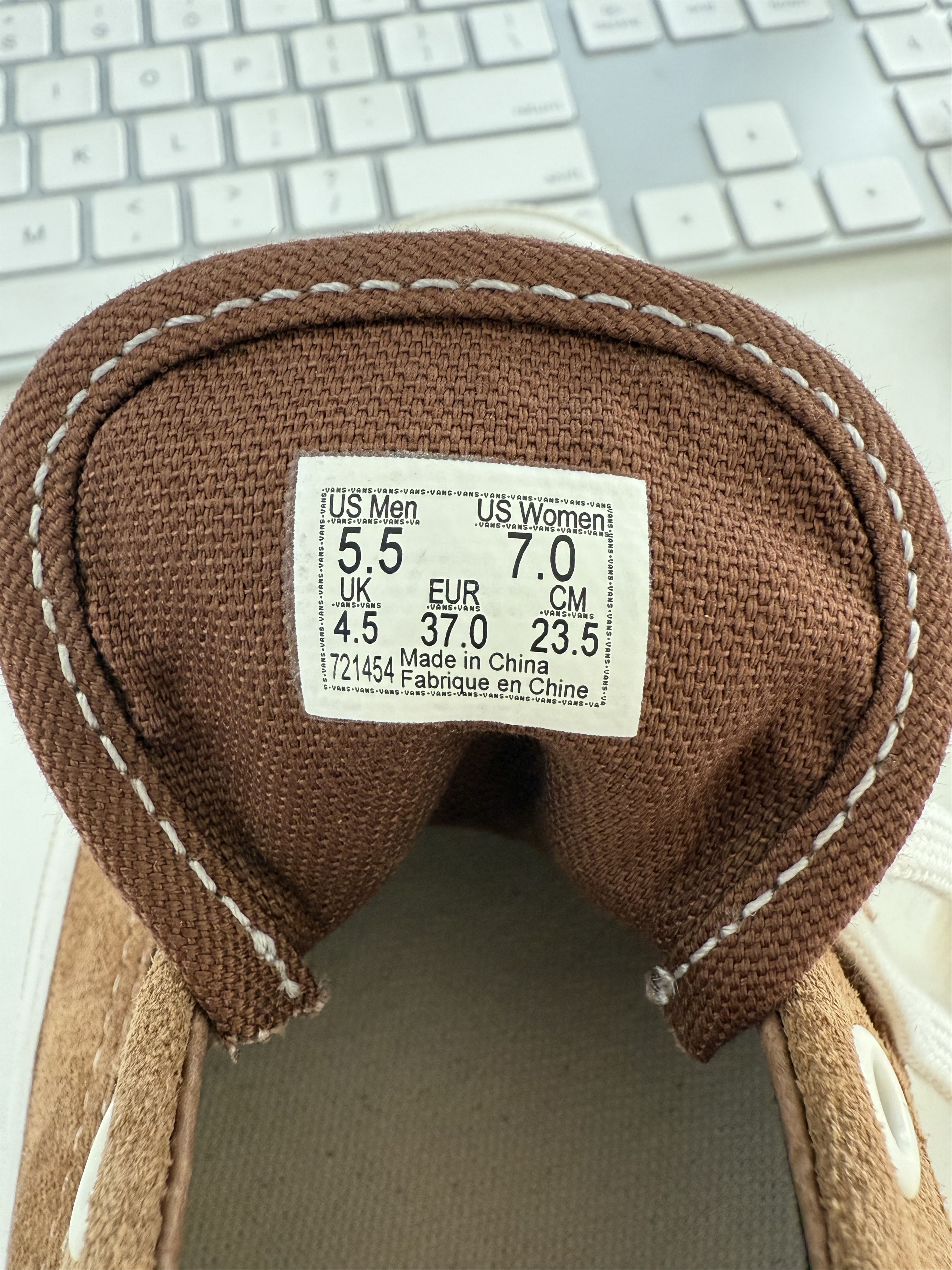Vans WOMEN Vans OG Era 59 LX Suede 'Tobacco Brown' sz 7 / men 5.5 Size US 7 / IT 37 - 4 Thumbnail