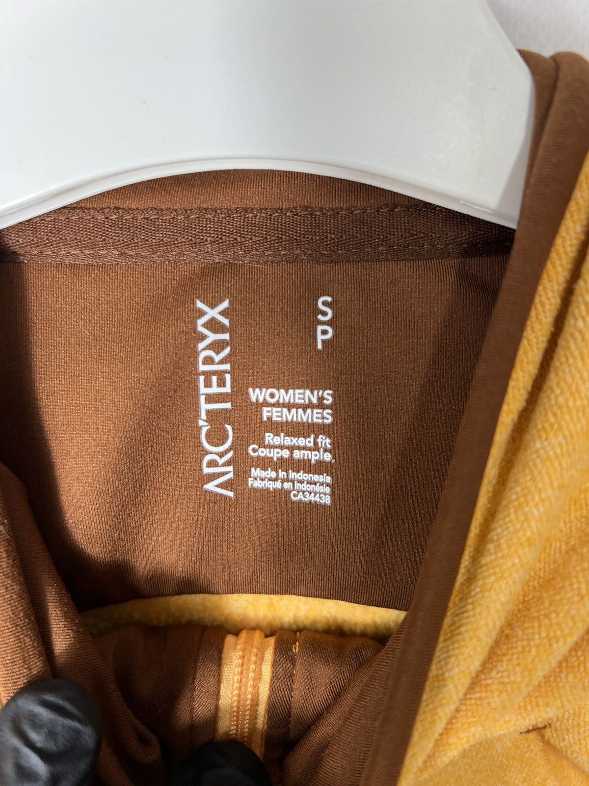 Arc'teryx Vintage y2k Arc'teryx Women's Orange Full Zip Fleeced Hoodie Size S / US 4 / IT 40 - 4 Thumbnail
