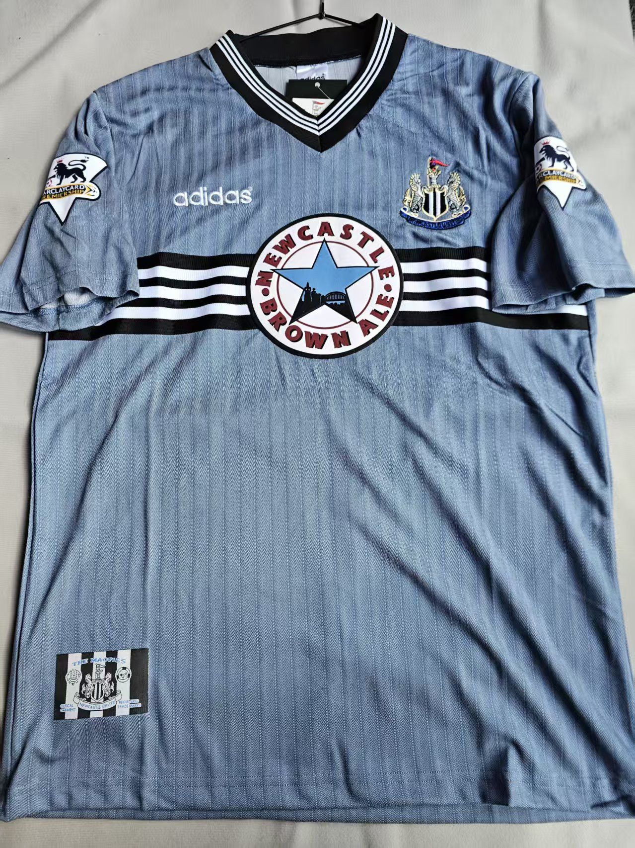 Other 1995 1996 Newcastle United #9 Alan Shearer Jersey XXL Away Size US XXL / EU 58 / 5 - 2 Thumbnail