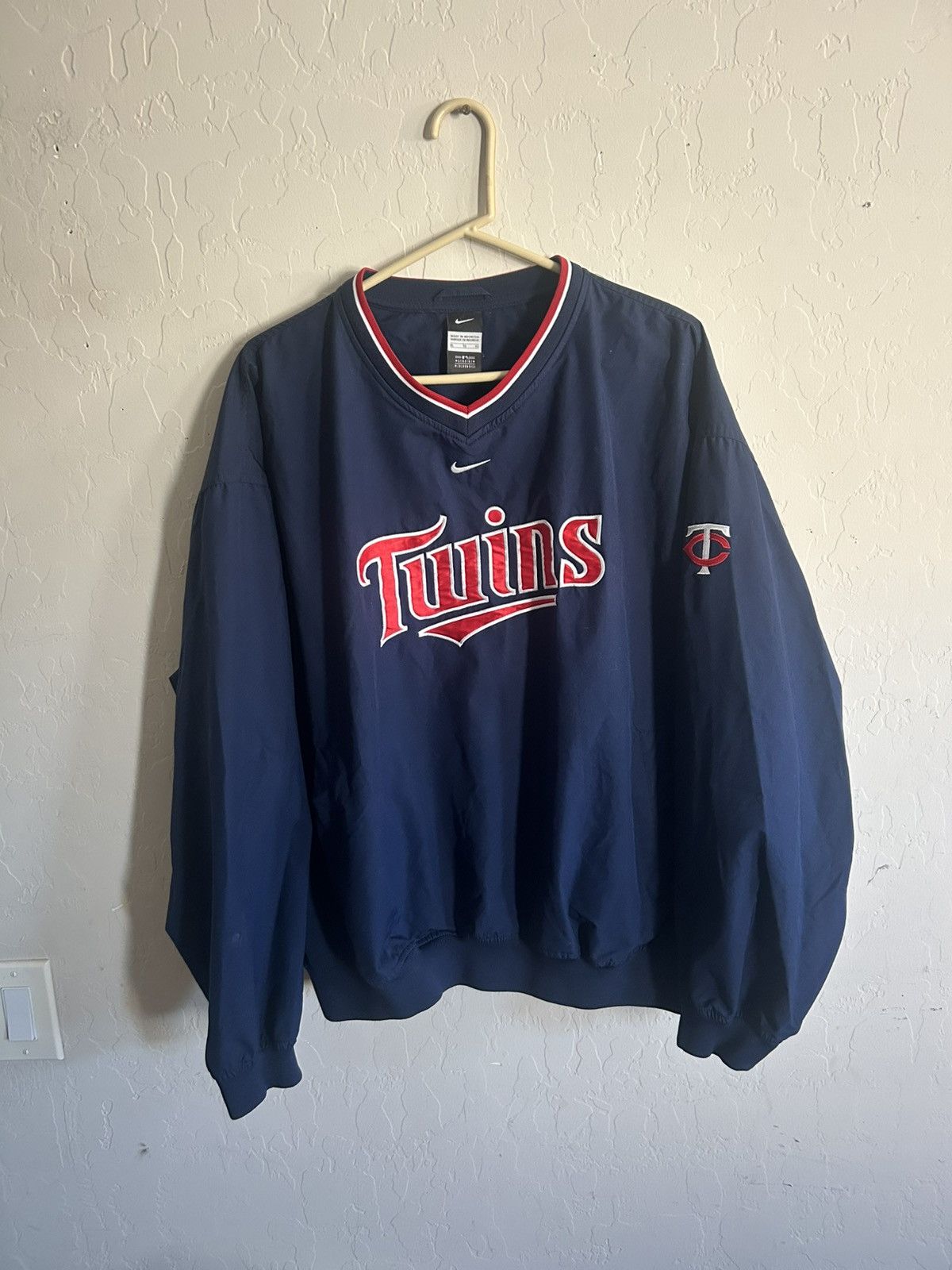 Nike Vintage Minnesota Twins Center Swoosh Nike Pullover Size XL Size US XL / EU 56 / 4 - 4 Thumbnail