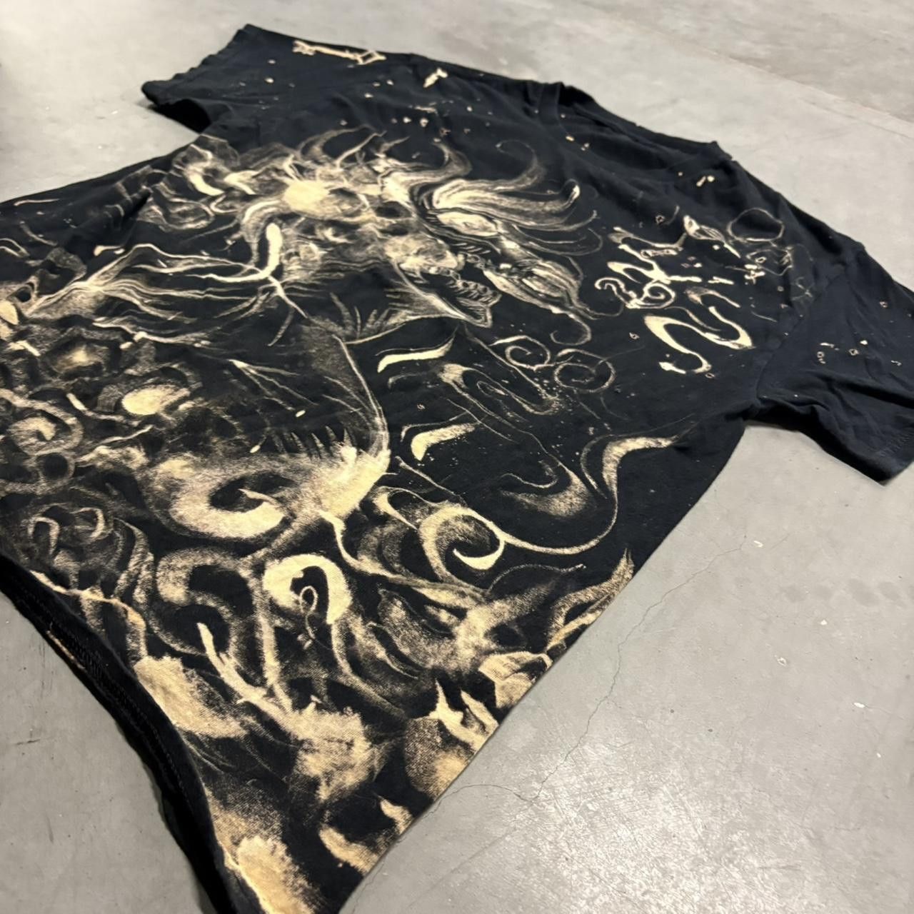Japanese Brand × Vintage Crazy Vintage Y2K/2000s Demon Goth Grunge Black skull Graphic Tee! Size US S / EU 44-46 / 1 - 2 Thumbnail
