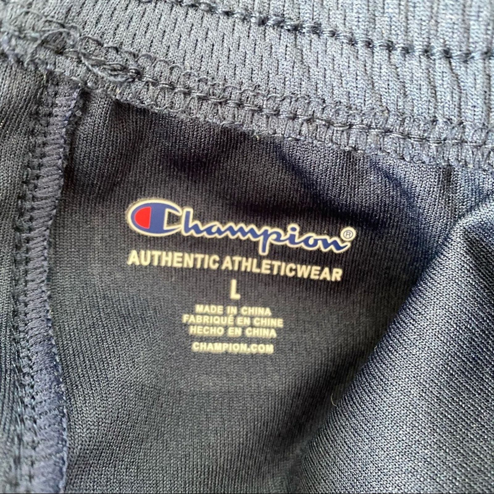 Champion Champion Athleticwear Graphic Short Size L Size US 30 / EU 46 - 4 Thumbnail
