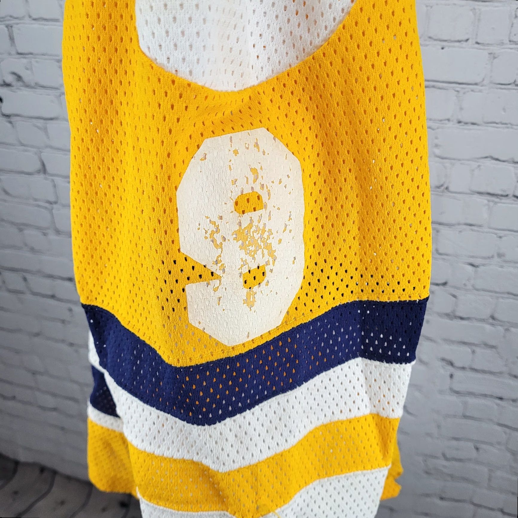 Vintage Oshawa Saints Dwyer #9 White Yellow Navy Long Sleeve Hockey Jersey XXL Size US XXL / EU 58 / 5 - 5 Thumbnail