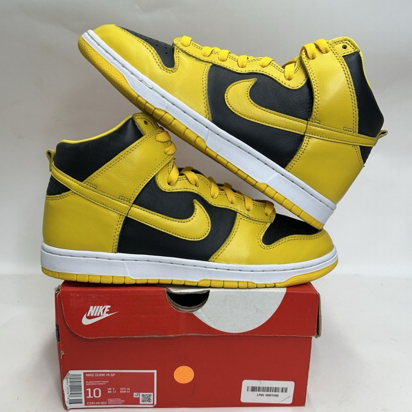 Nike Nike Dunk High SP “Iowa/Varsity Maize Black” CZ8149-002 Size US 10 / EU 43 - 1 Thumbnail