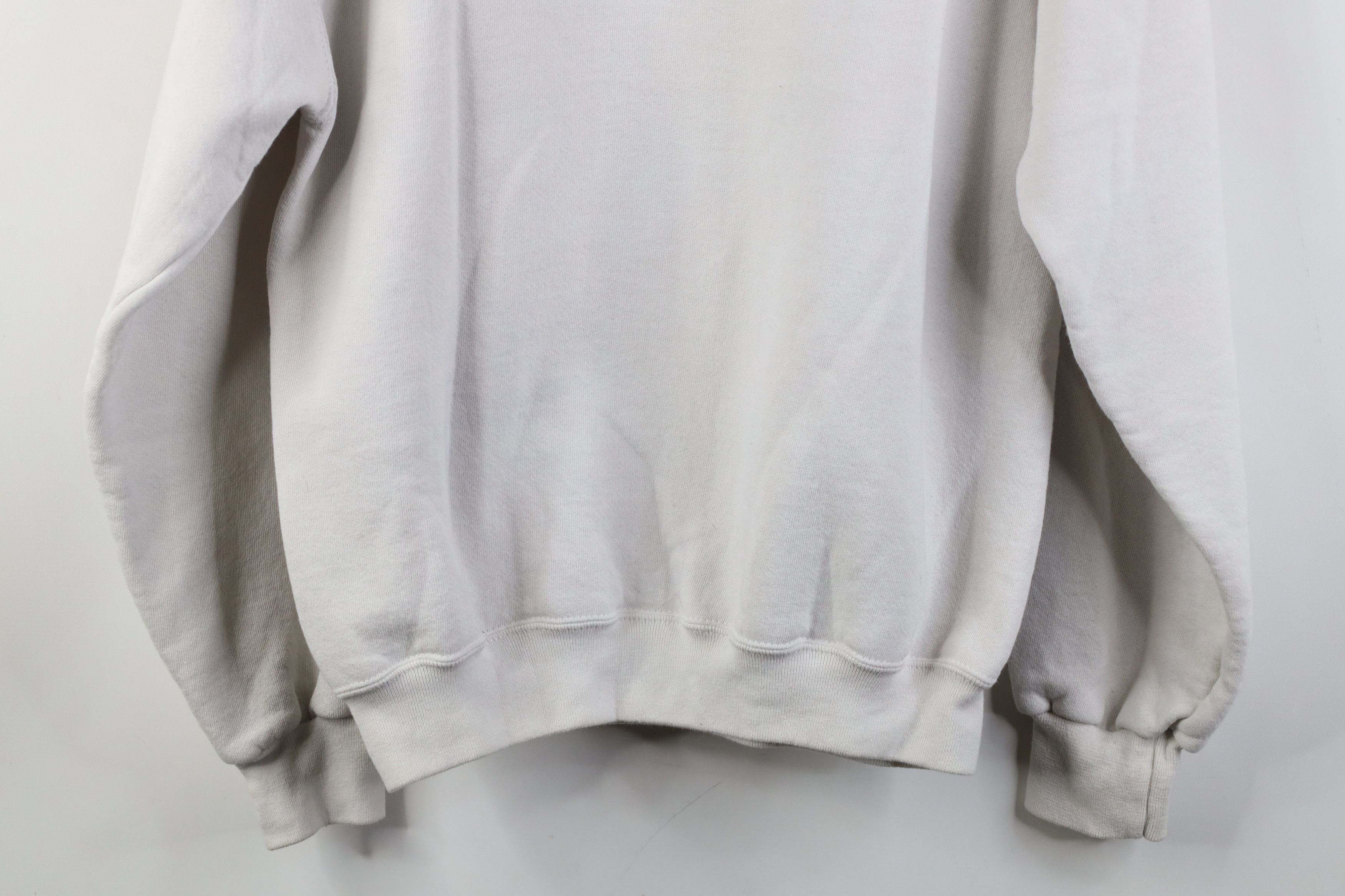Russell Athletic Vintage 90s Russell Athletic Blank Crewneck Sweatshirt White Size US M / EU 48-50 / 2 - 13 Thumbnail