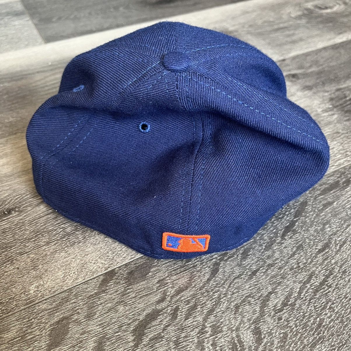 New Era Vintage 2000s MLB New York Mets Skyline Fitted Hat Cap 7 1/8 Size ONE SIZE - 6 Thumbnail