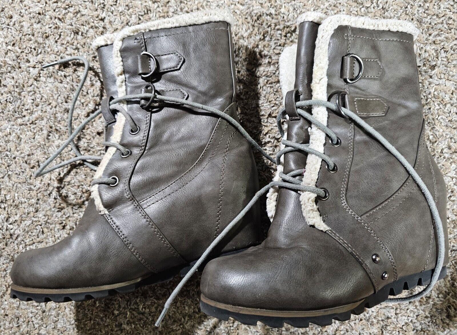 Designer TIME & TRU size 6 lined lace up boots Size US 6 / IT 36 - 4 Thumbnail