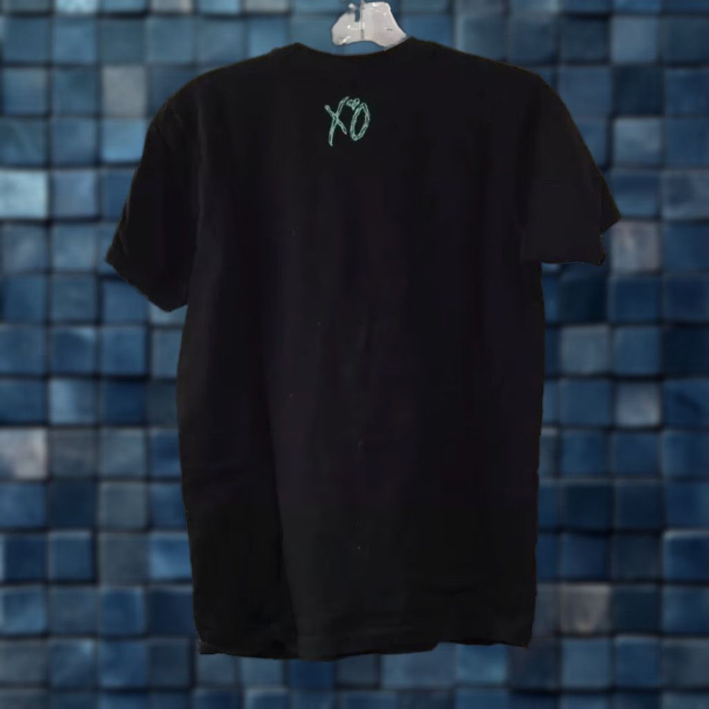 Vintage VINTAGE? No. The Weeknd Starboy 2017 World Tour Black ShortSleeve Graphic Shirt S Women Size S / US 4 / IT 40 - 1 Thumbnail