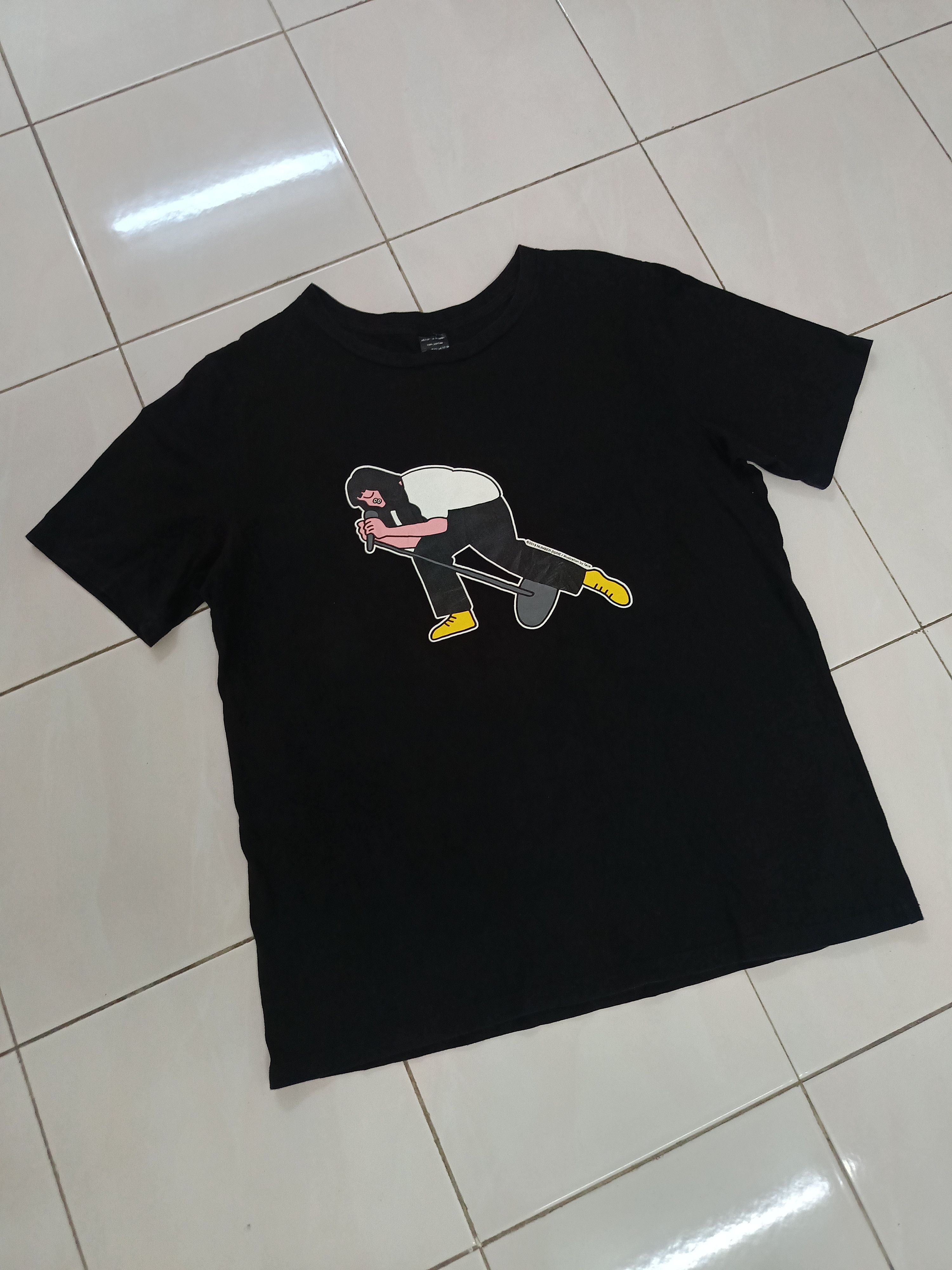 Number (N)ine Number (N)ine Art by Face Back hit tee Size US L / EU 52-54 / 3 - 1 Thumbnail