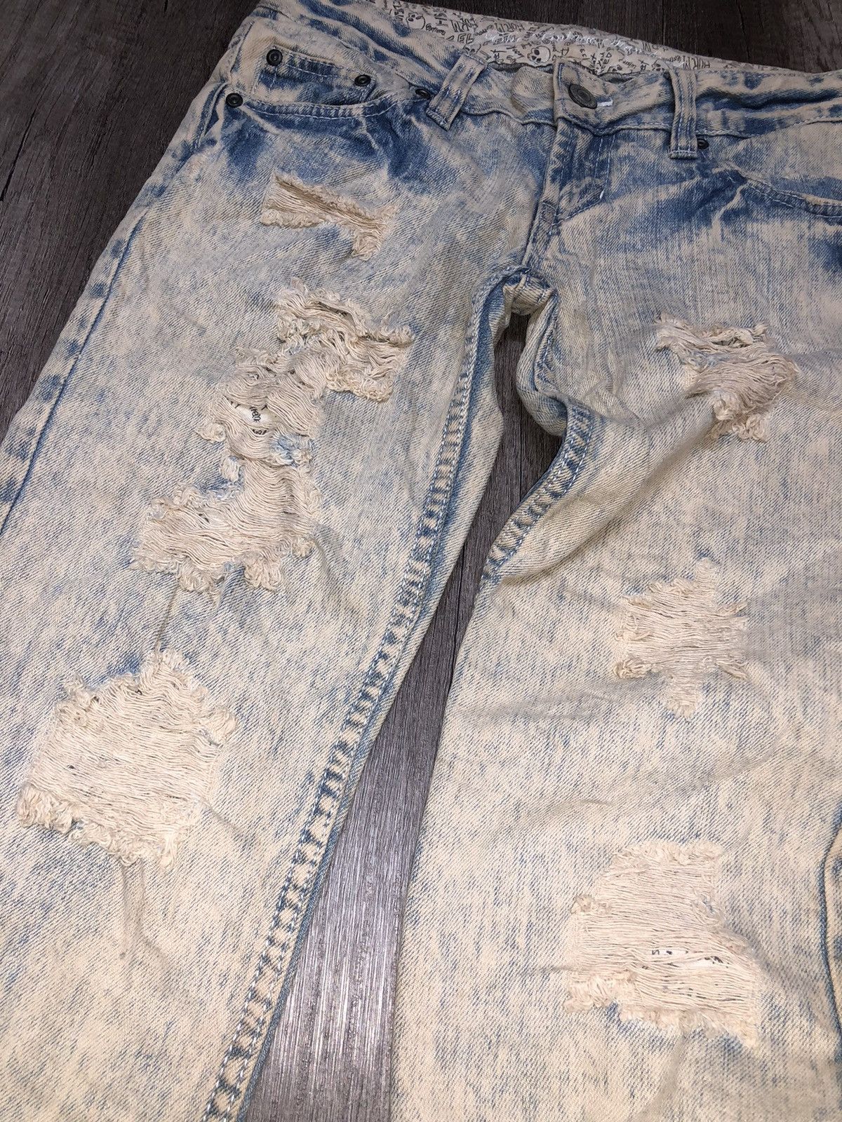 Vintage Witty Pitty Distressed Jeans Acid Wash Blue (unisex)