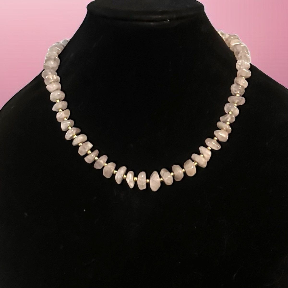 Vintage Vintage rose quartz chip bead necklace Size ONE SIZE - 1 Thumbnail
