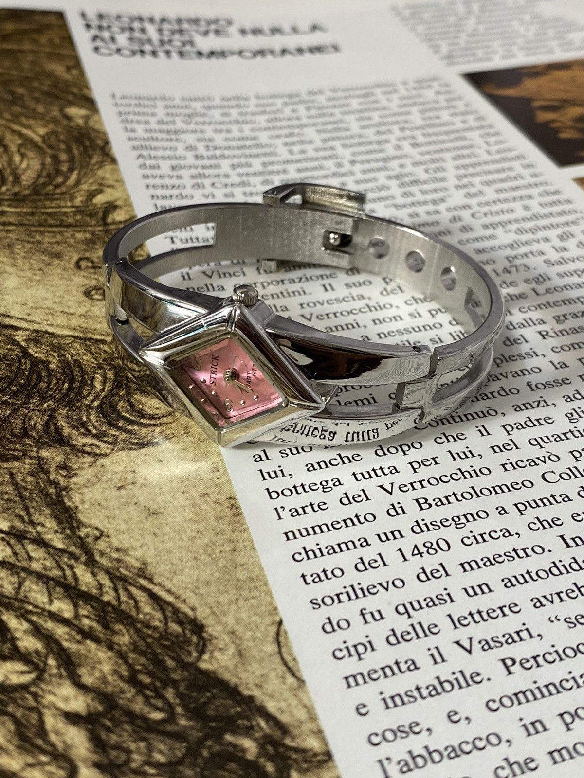 Jewelry Strick Quartz Watch. Pink Dial Size ONE SIZE - 1 Thumbnail