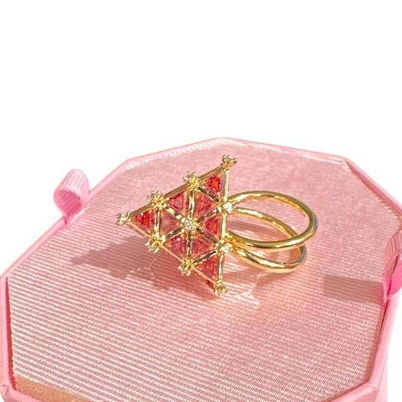 Swarovski Swarovski Curiosa cocktail ring Triangle cut, Red, 7 Size ONE SIZE - 4 Thumbnail