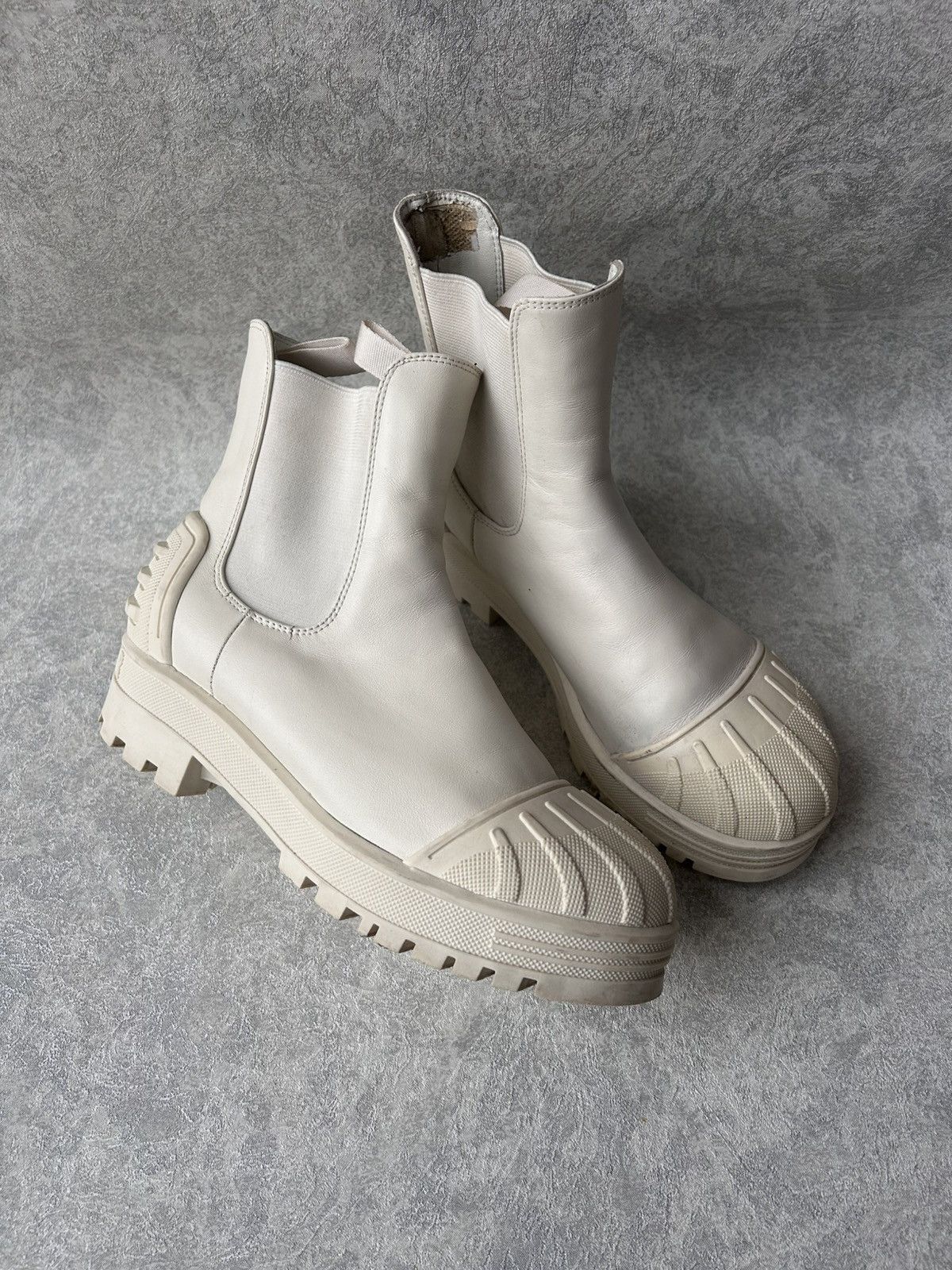 Dior Christian Dior Leather Chelsea Ankle Boots Size US 7 / IT 37 - 2 Thumbnail