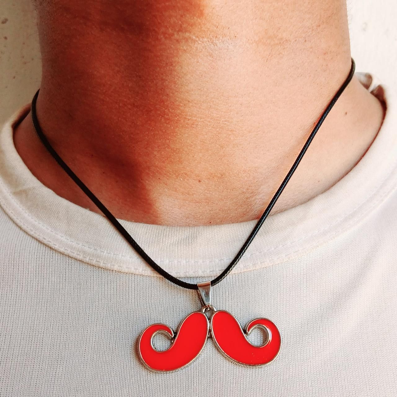 Other Retro Black Leather Cord Chain Pendant Necklace Size ONE SIZE - 1 Thumbnail