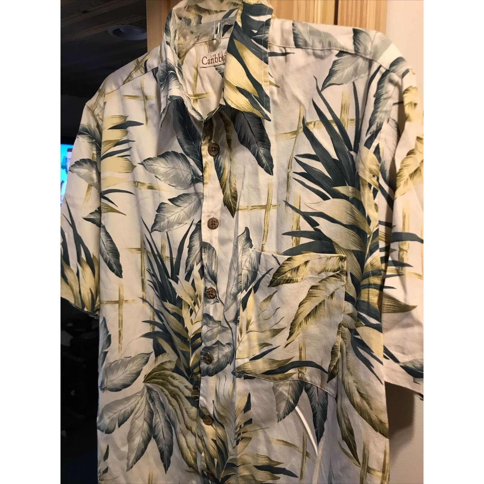 Caribbean Caribbean Men’s M Floral SS Button Silk Blend Hawaiian Shirt Size US M / EU 48-50 / 2 - 7 Thumbnail