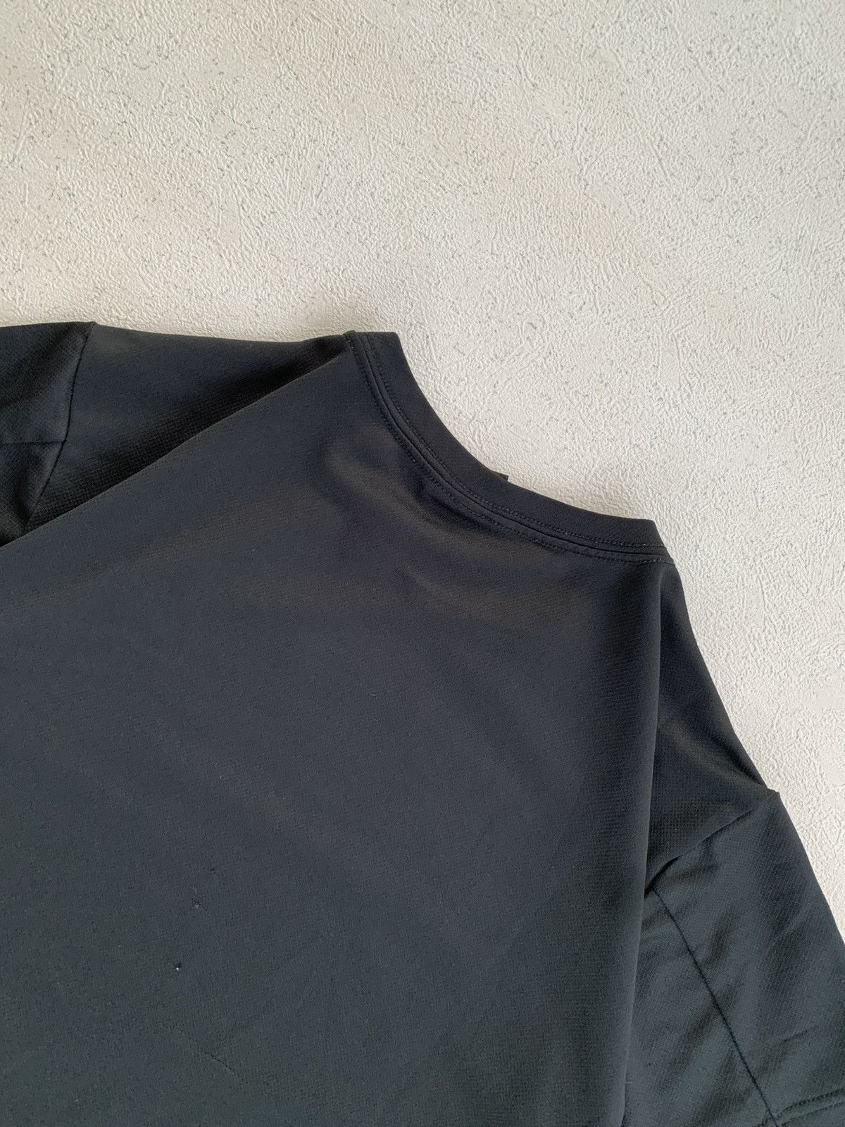 Oakley Vtg Oakley Sportwear Fitted Tee Westernfits Size US M / EU 48-50 / 2 - 15 Thumbnail