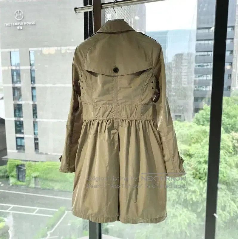 Burberry Burberry Women's Khaki Trench Coat. Size XXS / US 00 / IT 34 - 2 Thumbnail