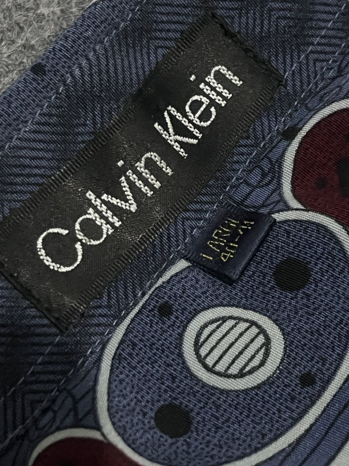 Calvin Klein Vintage Calvin Klein Abstract Geometric Short Sleeve Pattern Size US L / EU 52-54 / 3 - 11 Thumbnail