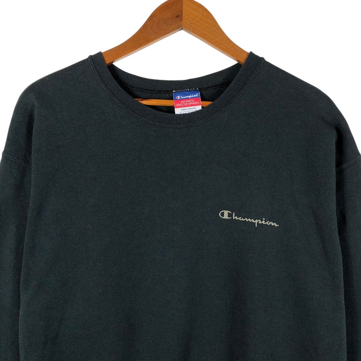 Champion CHAMPION Essential Logo Crewneck Sweatshirt Size US M / EU 48-50 / 2 - 2 Thumbnail