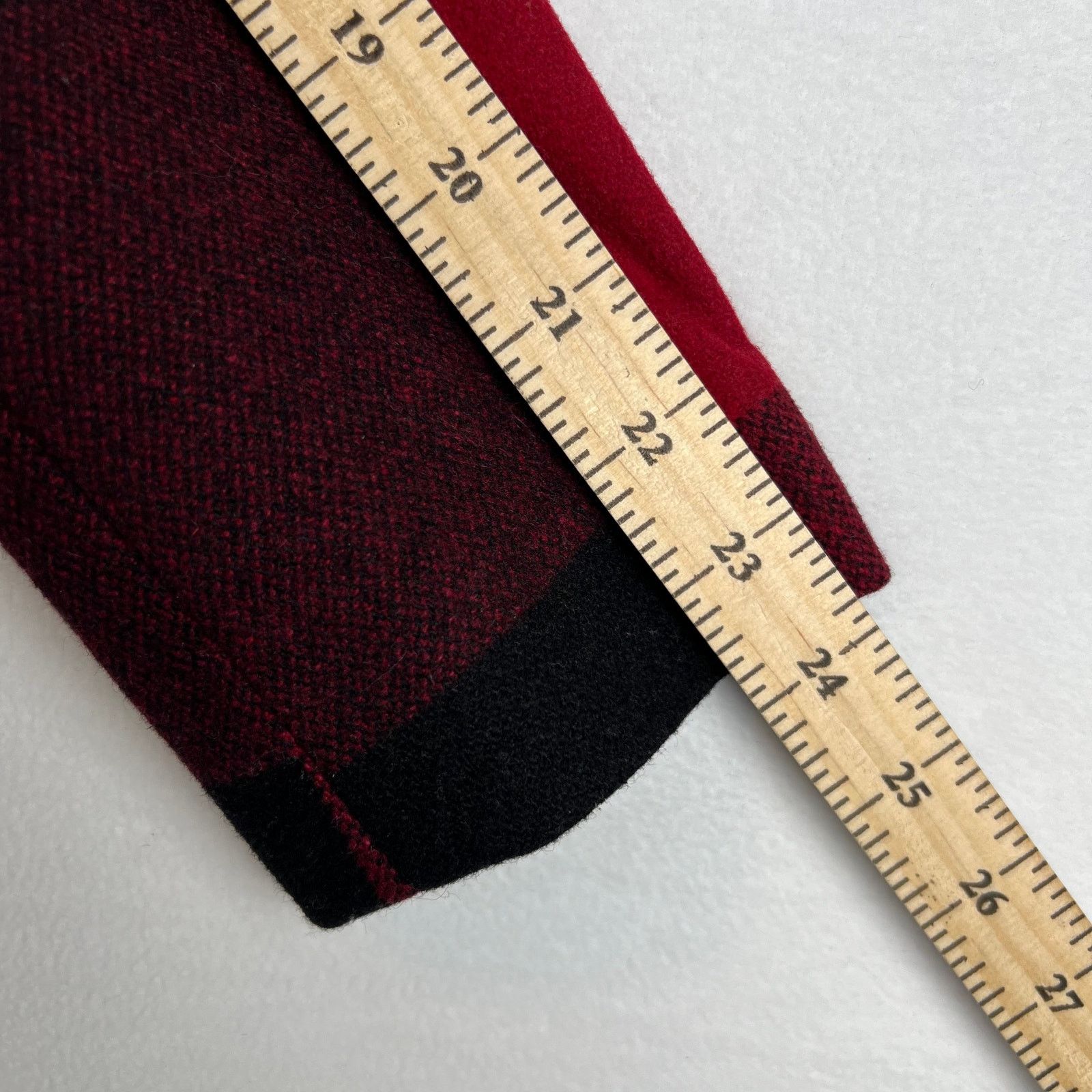 Banana Republic Banana Republic Buffalo Plaid Wool Coat Jacket XS Red Black Size XS / US 0-2 / IT 36-38 - 6 Thumbnail