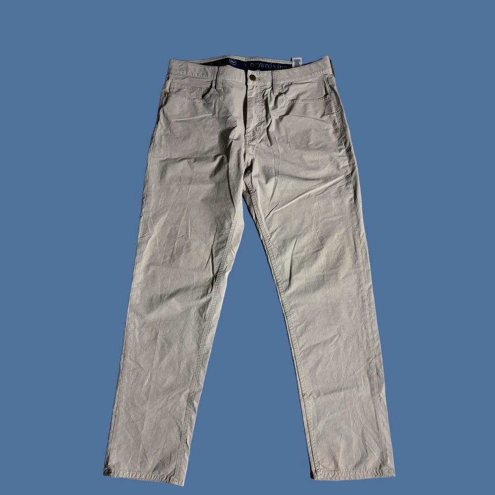 Vineyard Vines Vineyard Vines Mens Chino Pants 32x30 On The Go Stretch Casual Pockets Beige Regular Front Flat - 5-Pocket Design Mens Size US 32 / EU 48 - 1 Thumbnail