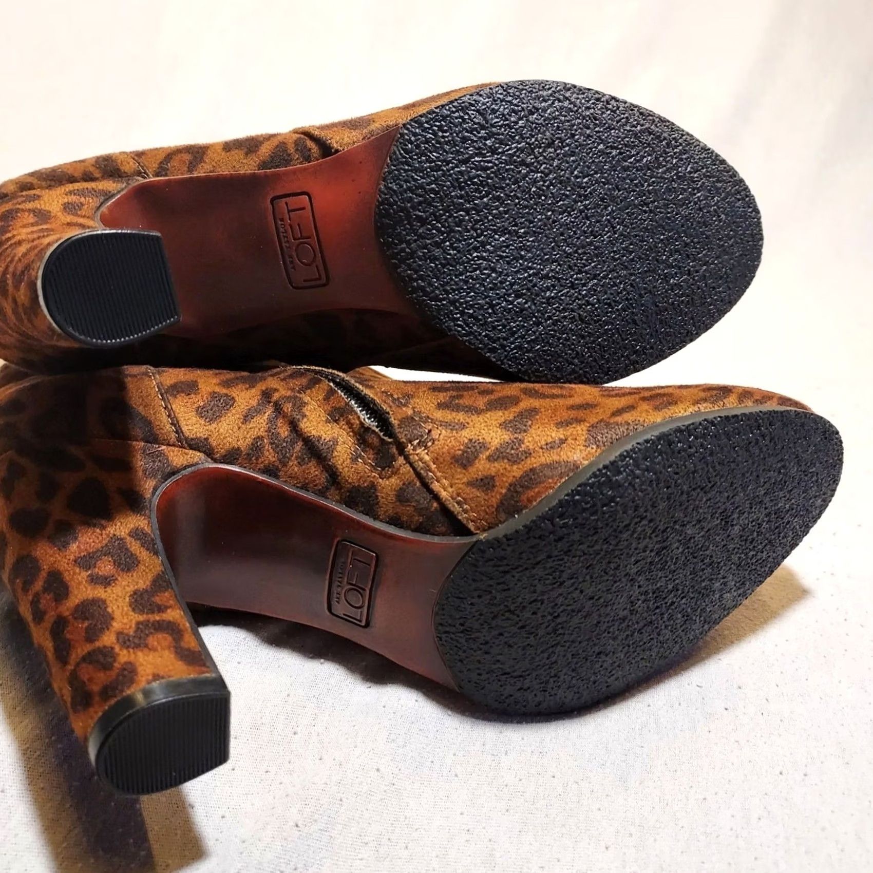 Ann Taylor Ann Taylor LOFT Leopard Ankle Booties Block Heel Zip Shoes Women Leather Ankle Boots Multicolor Animal Print Casual 7M Winter Fall Spring Womens Size US 7 / IT 37 - 6 Thumbnail