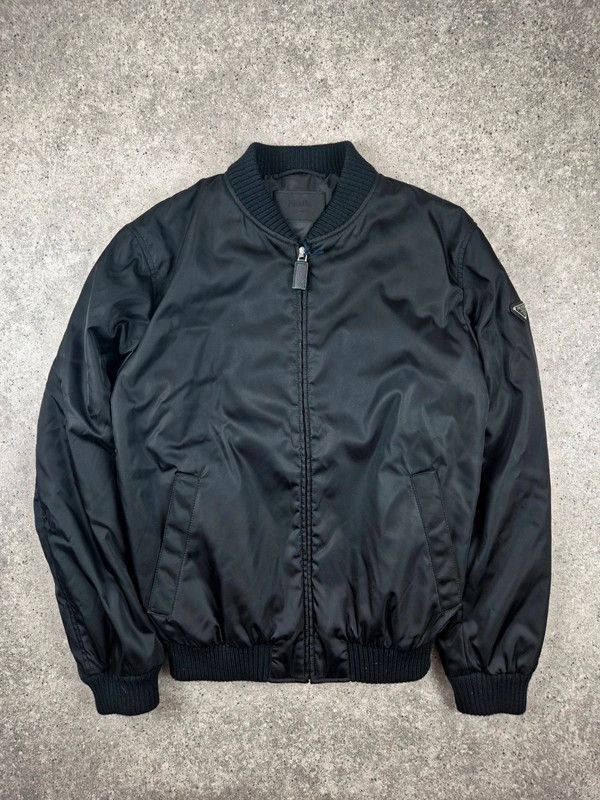 PRADA ボンバージャケット サイズ50 Prada Men's Black Re-Nylon Bomber Jacket Size 50 - Large