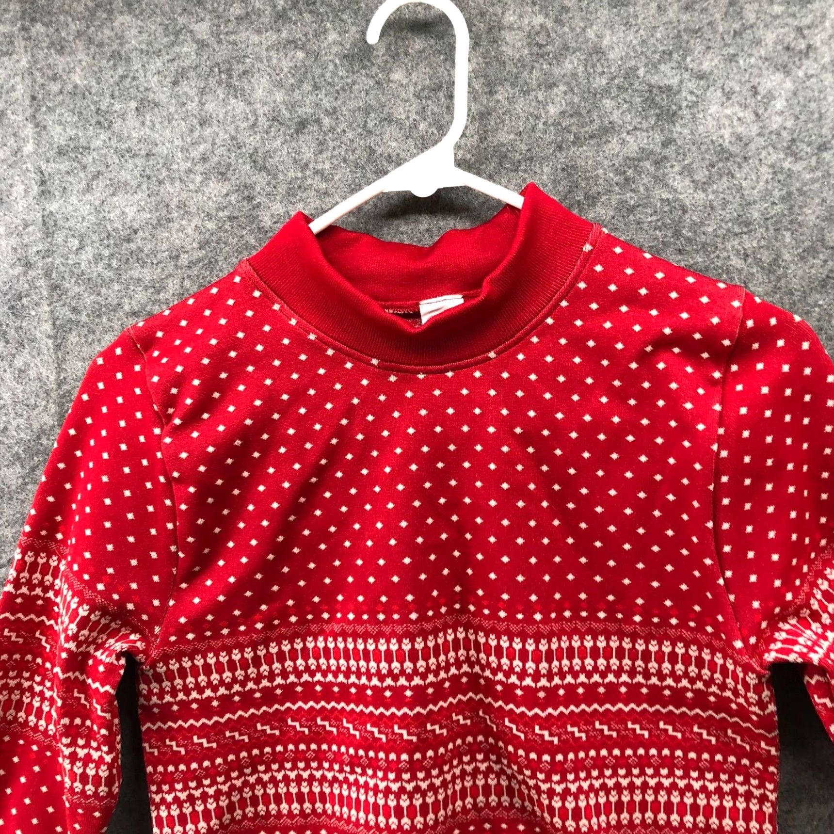 Fabletics Fabletics Cropped Seamless Christmas Holiday Fair Isle Mock Neck Womens M Red Long Sleeve Top Size M / US 6-8 / IT 42-44 - 3 Thumbnail