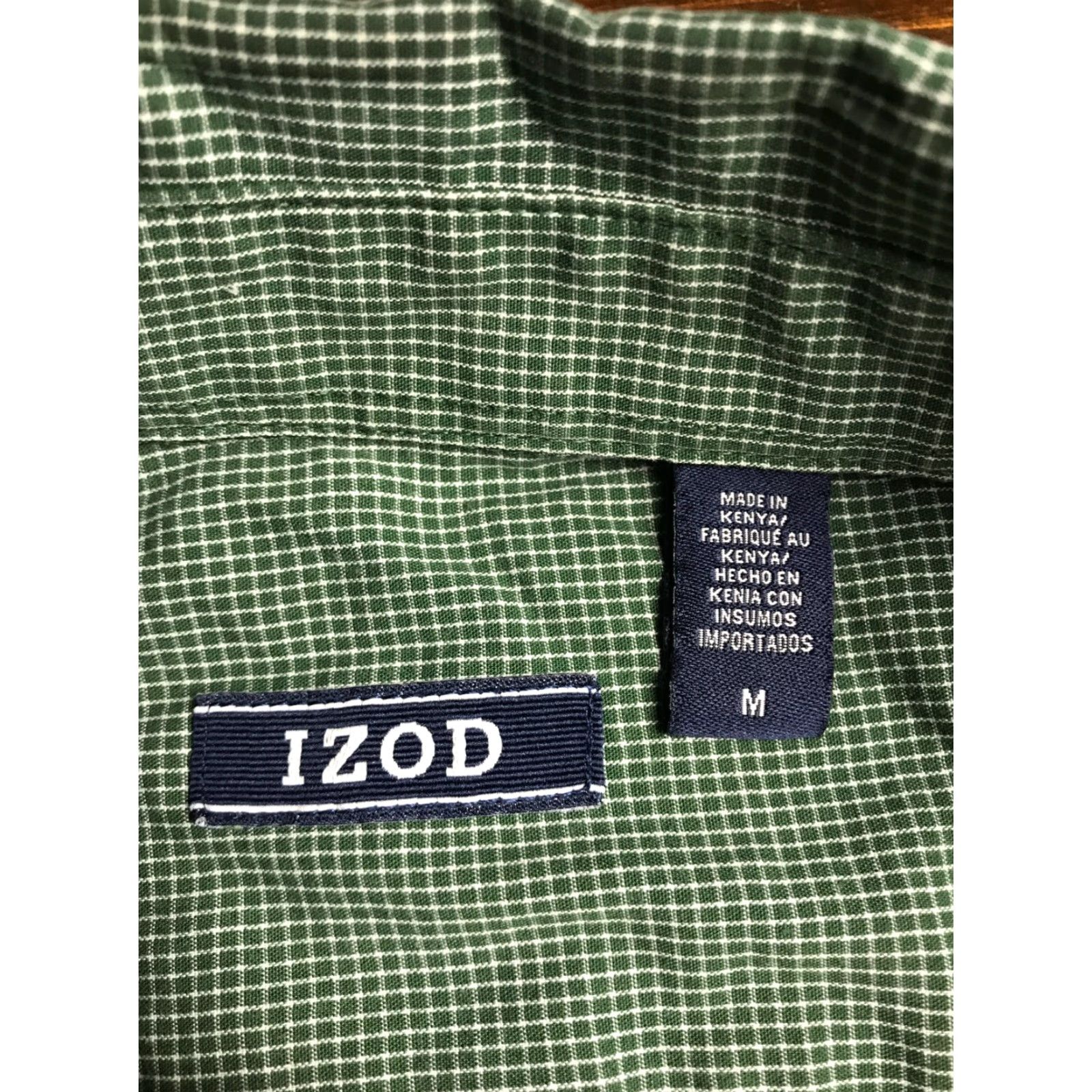 Izod IZOD Shirt Men’s Size M Green White Button-Up Long Sleeve Casual Travel Cotton Cotton Blend Regular 90s? No. (Oops) Size US M / EU 48-50 / 2 - 5 Thumbnail