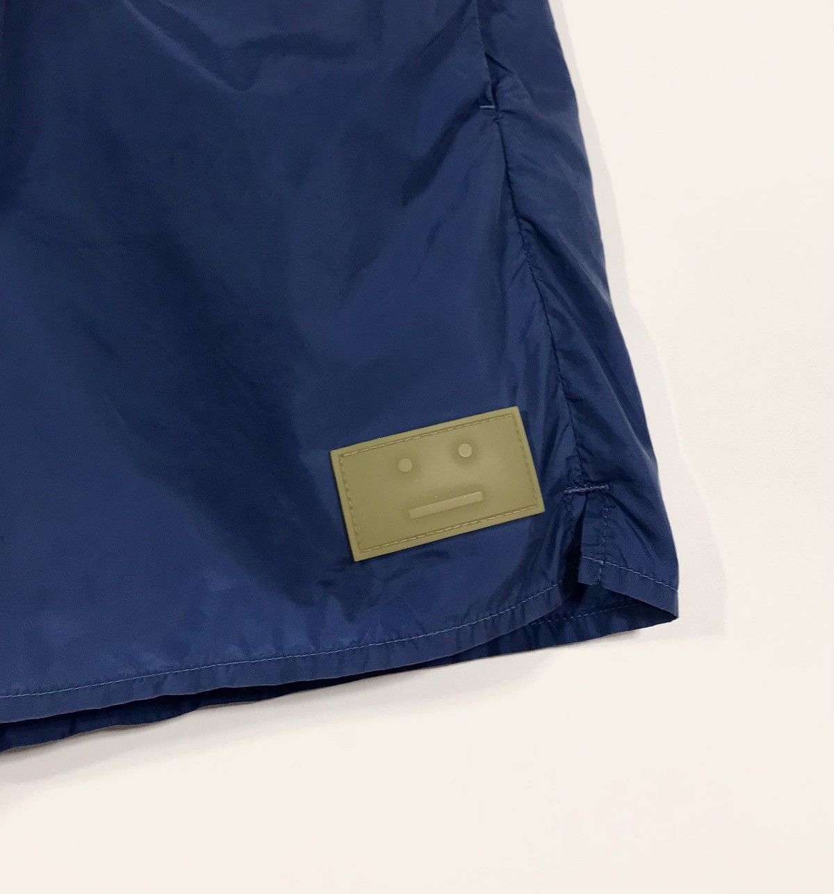 Acne Studios Acne Studios Nylon Face Logo Shorts Size US 30 / EU 46 - 4 Thumbnail