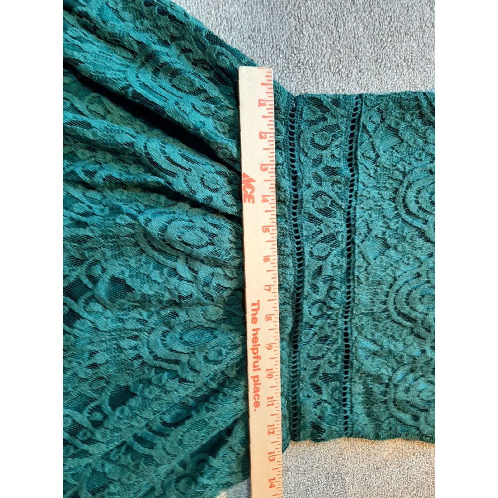 Vintage Divided Green Knee Length Short Sleeve Laced Dress Size 4 User: Divided Green Knee Length Short Sleeve Laced Dress Size 4 Size 27" / US 4 / IT 40 - 5 Thumbnail