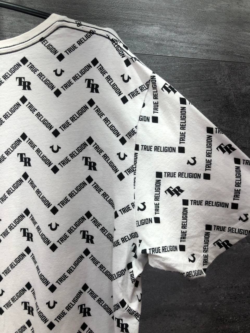 True Religion TRUE RELIGION Men's Monogram Graphic T-Shirt Size M Size US M / EU 48-50 / 2 - 11 Thumbnail